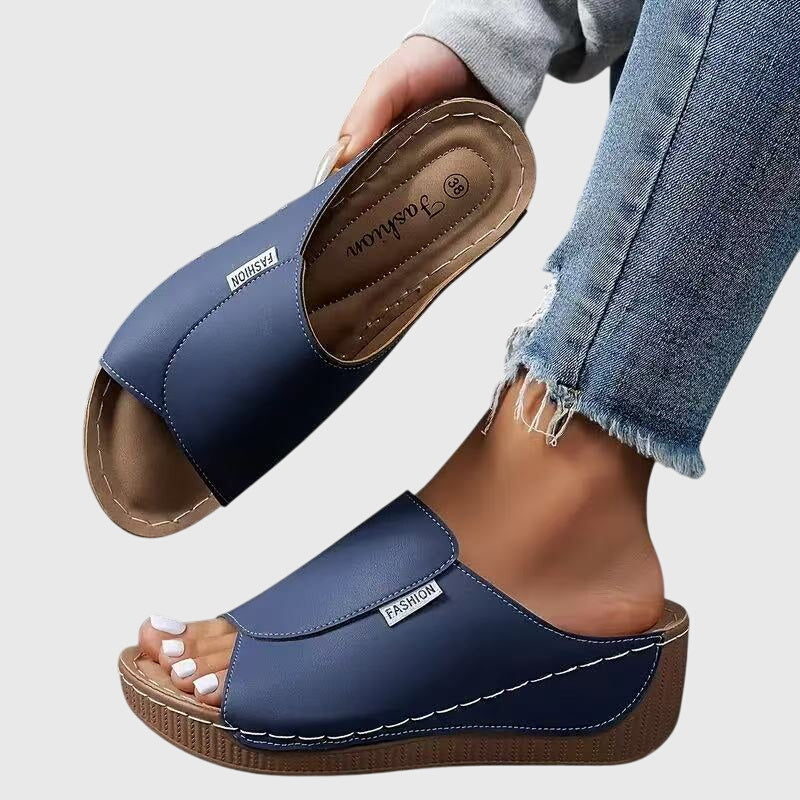 Bríd Comfort Glide Sandals