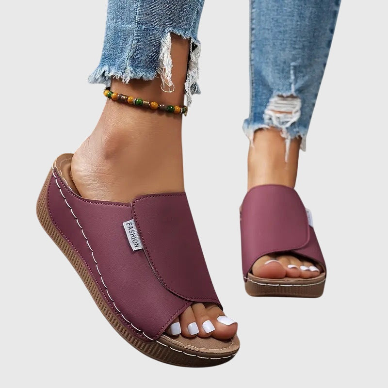 Bríd Comfort Glide Sandals