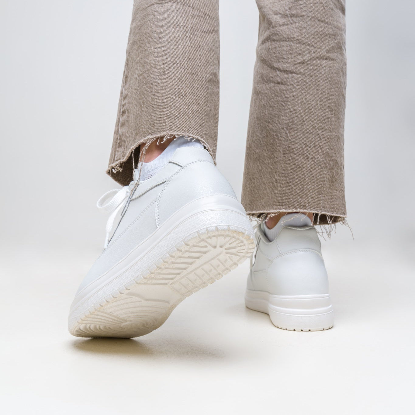 Elevate Classic White Trainers