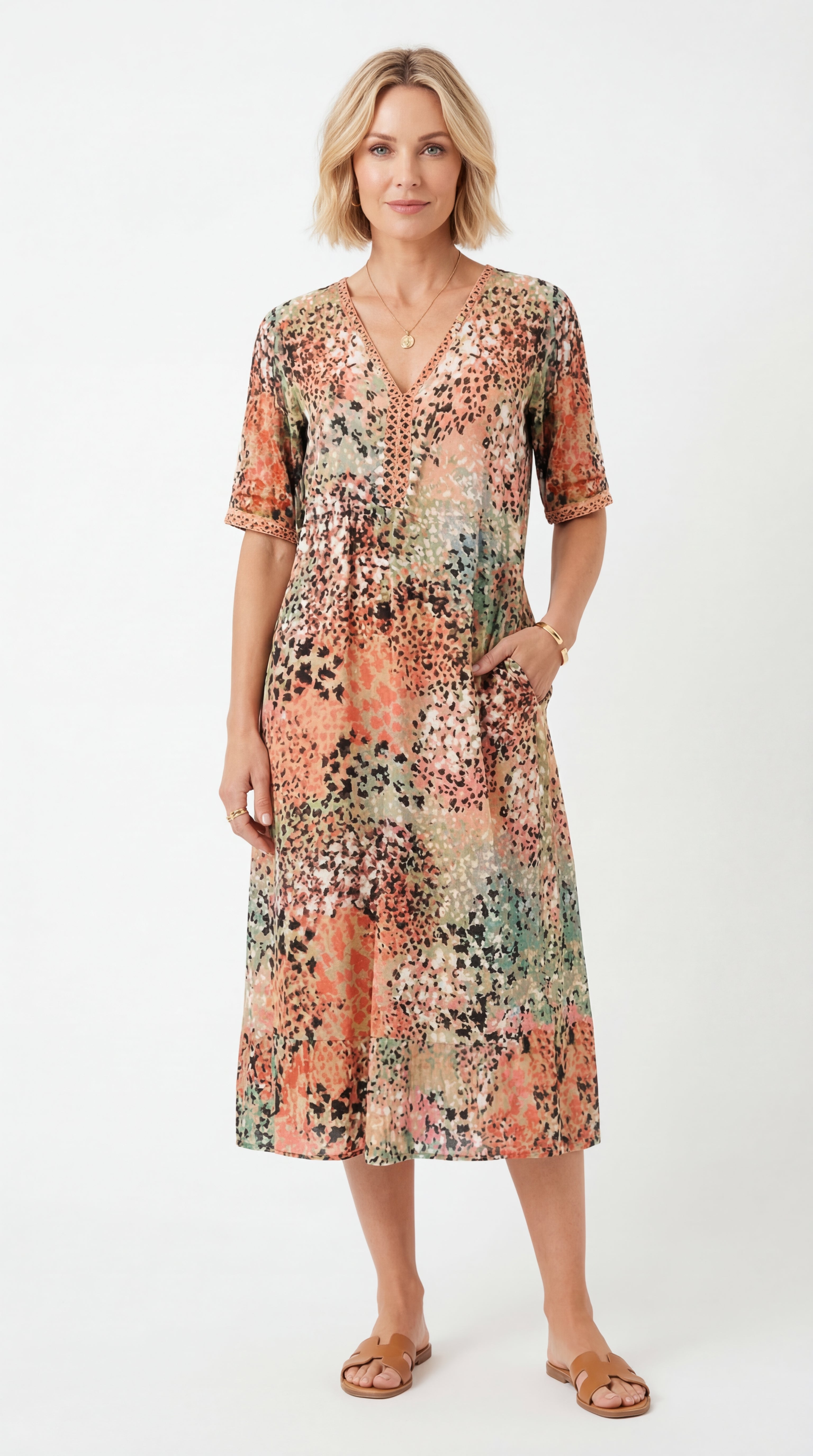 Lina | Lightweight V-Neckline Dress